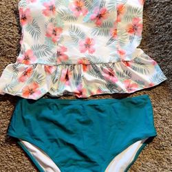 New XL 2 Piece Swimsuit