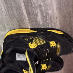 Jordan 4s
