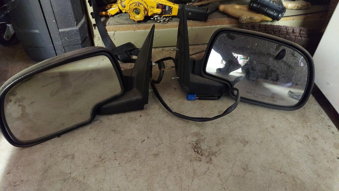 GM side view mirrors.