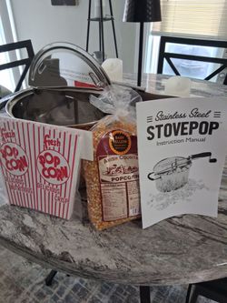 Stovepop stainless steel popcorn maker