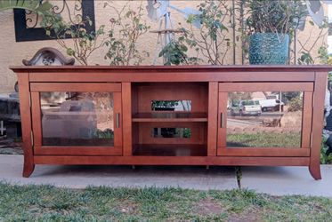 Large TV Media Console !