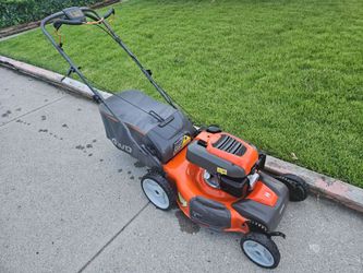 Honda Powered Husqvarna AWD Self-Propelled Lawnmower