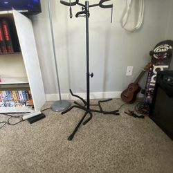 Guitar stand