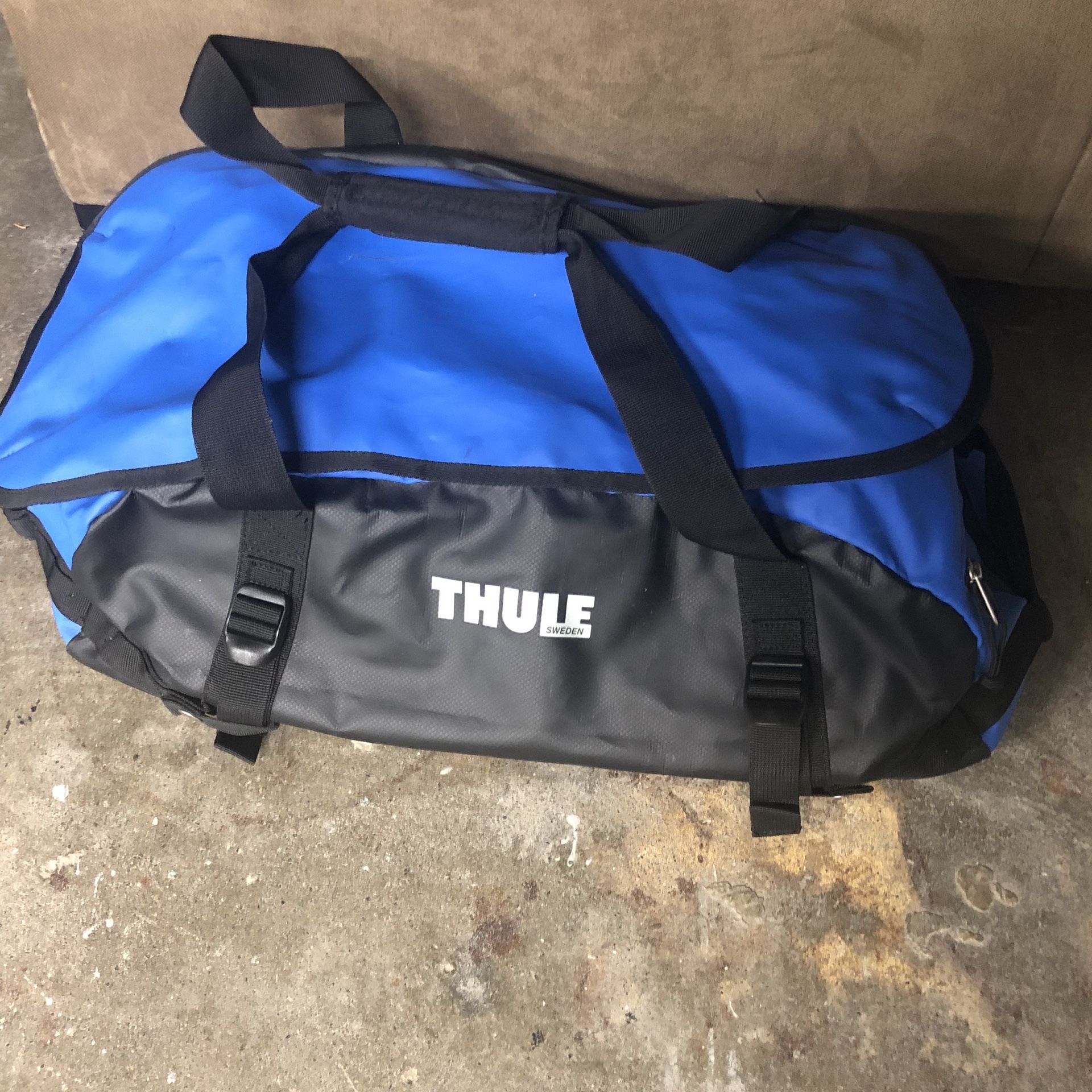 Thule duffle bag