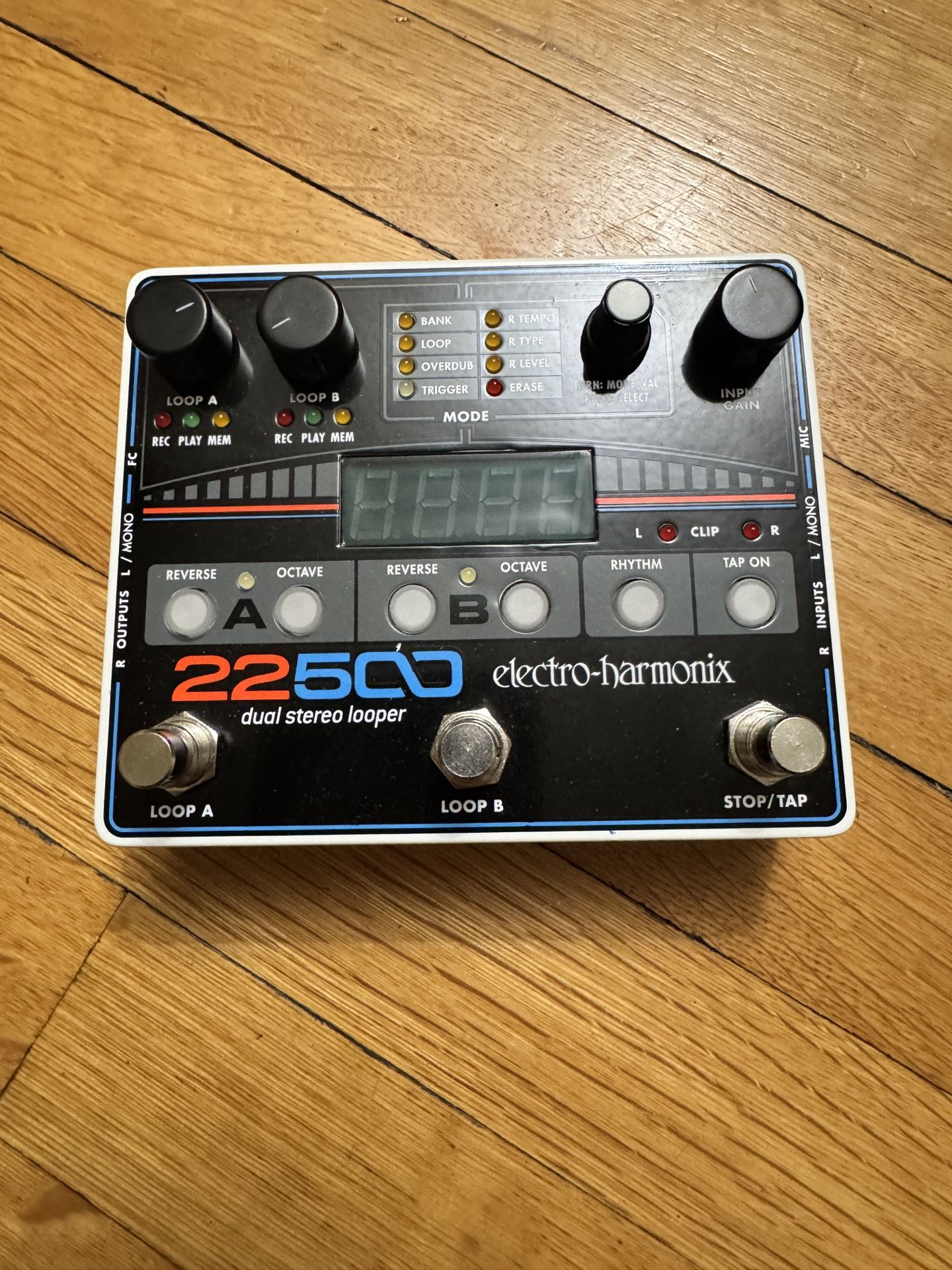 Electro-Harmonix 22500 Dual Stereo Looper Effects Pedal