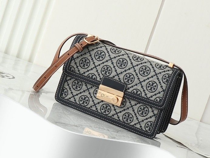 Tory Burch New Single-Shoulder Crossbody Accordion Bag