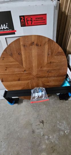 31” Round Coffee Table — Brand New