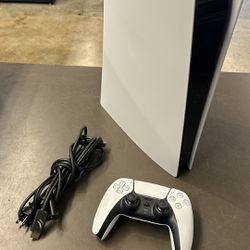 Sony PS5 w controller no trades pick up in Tacoma NO TRADES FIRM PRICE