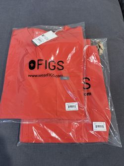 Figs MENS MEDIUM SCRUB SET (Leon Three-Pocket Top & Cairo Zip Fly Pants) HIBISCUS Color Brand New