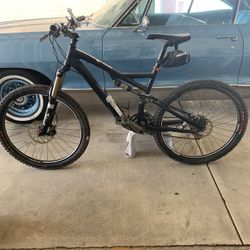 2015 Mountain Bike   