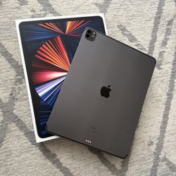 Apple iPad Pro 12.9 Inch (5th Generation) M1, WiFi + Cellular, 2TB Storage