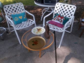 Lawn furniture two chairs and table vintage