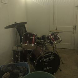 Mapex Tornado Drum Kit 12 Pieces