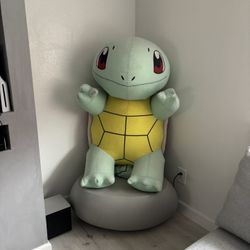 Huge Squirtle Pokémon 