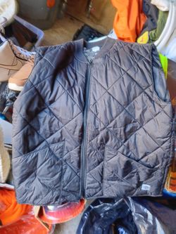 Black Quilted Zip-Up vest Jacket