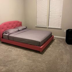 Bed + Queen Mattress 