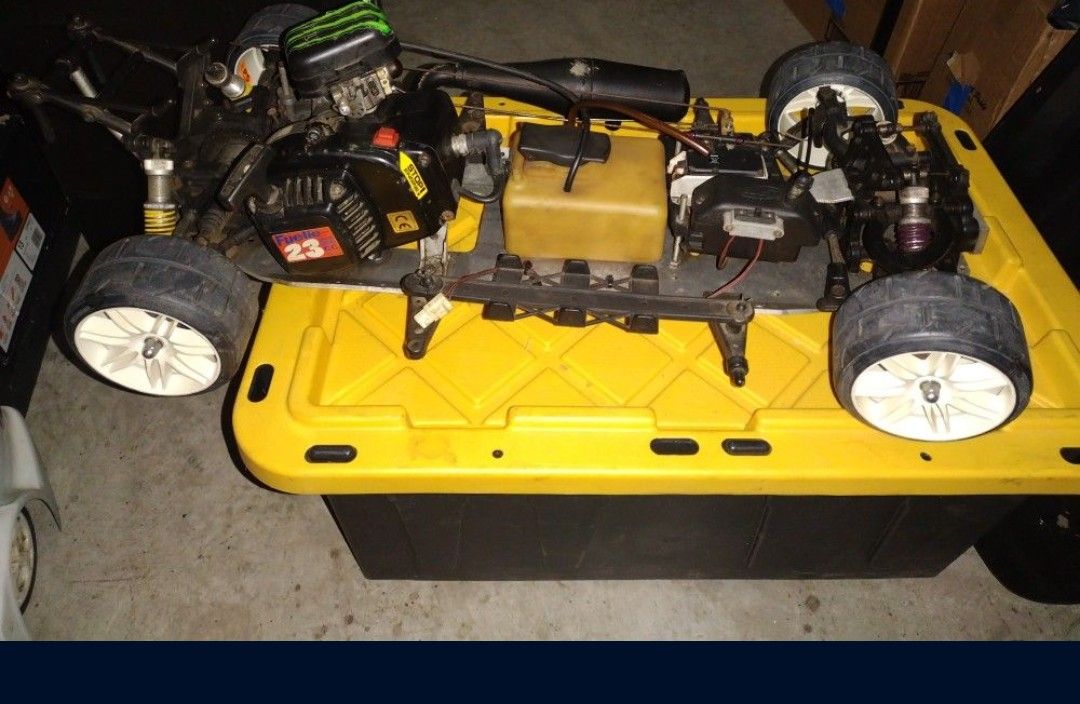 5th Scale FG With 2 Bodies and extra parts $550 