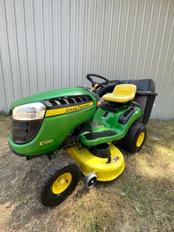 FS: 2020 John Deere E100 Mower Riding Lawnmower w/ Bagger System