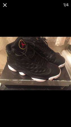 Jordan 13 playoffs size 9 half