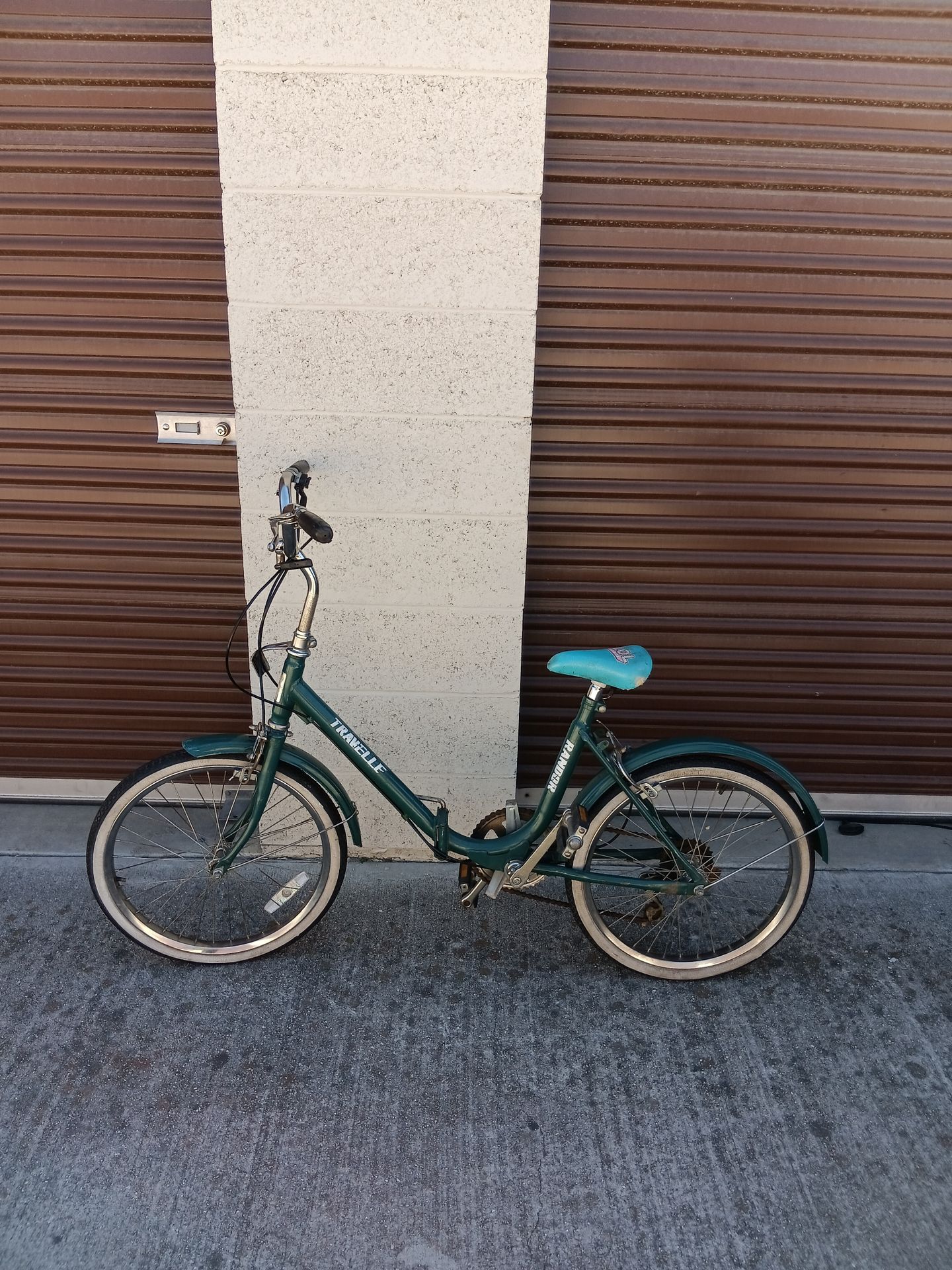 Vintage Traveller Folding Bike – Compact 3-Speed – Great for Commuting/RV