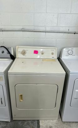 Kenmore Basic Dryer (Electric Dryer) - Multiple Cycles Energy Efficient