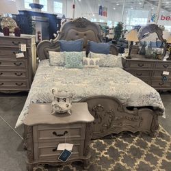  KING BEDROOM SET. Includes: King bed frame, Dresser, Mirror, Nightstand.