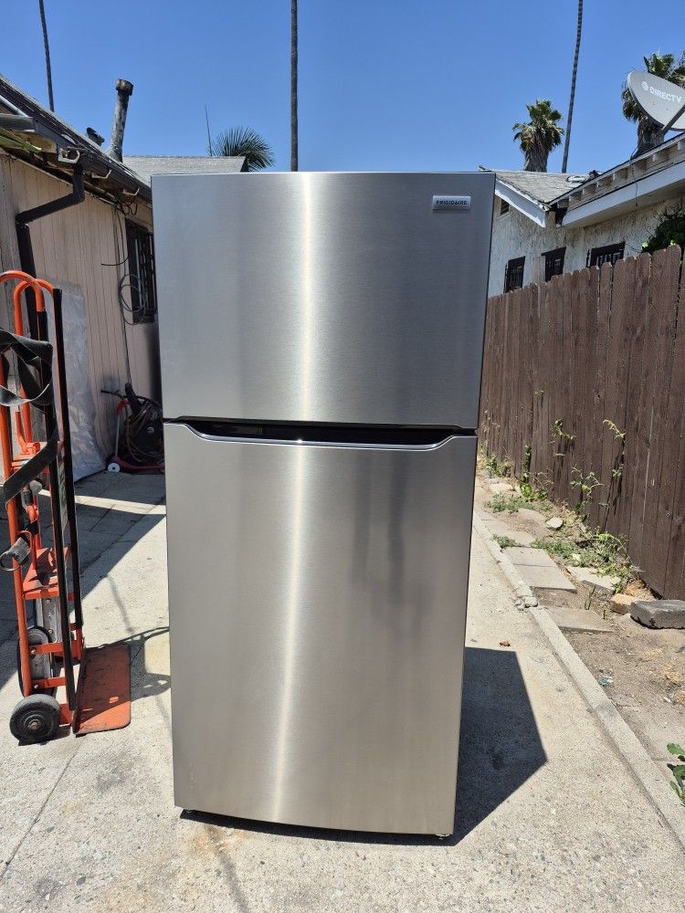 Standard Size Fridge Like New Condition $270