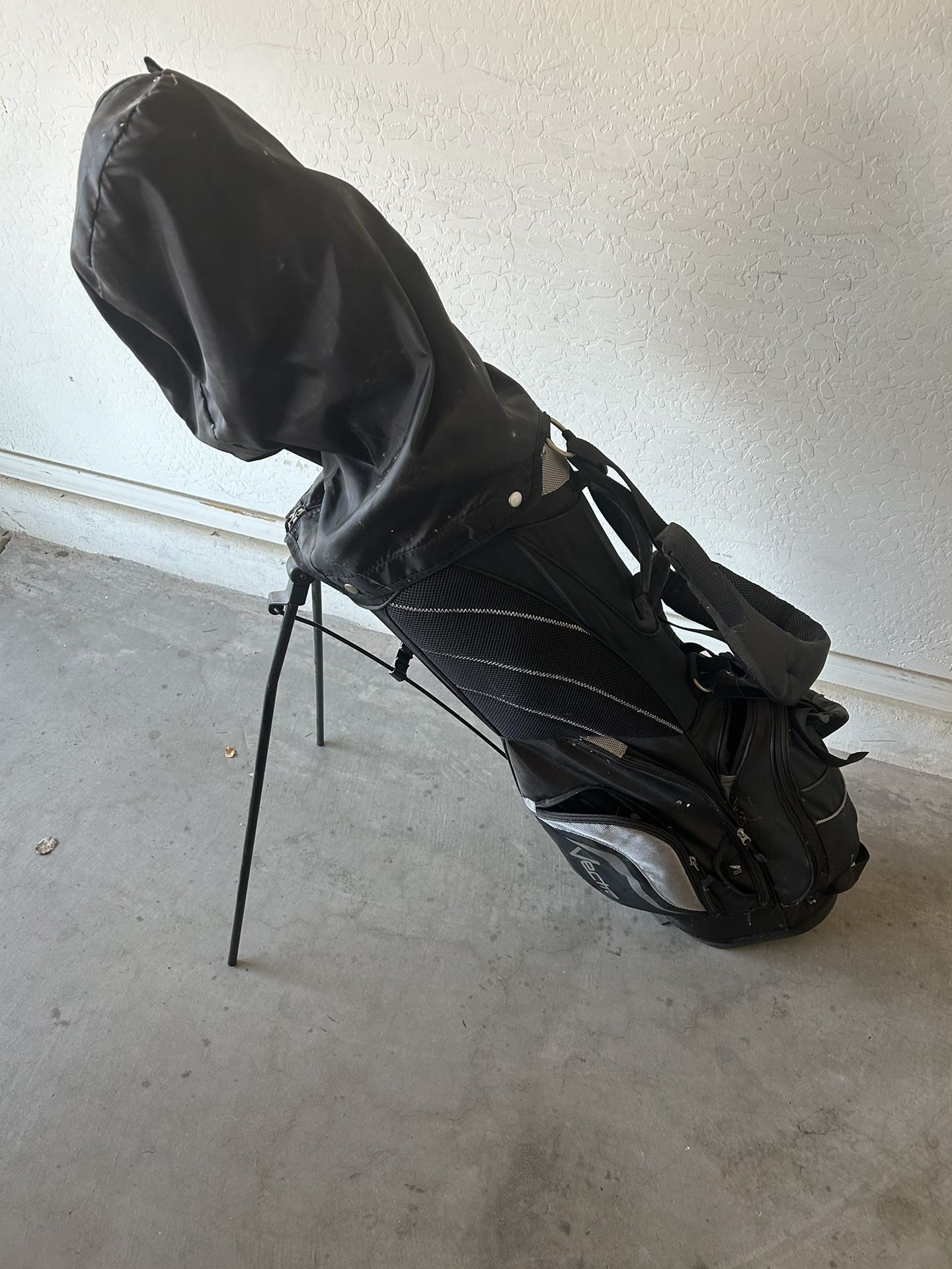 Custom Graphite Golf Clubs And Bag