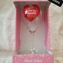 2 Wine glasses 