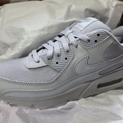 🔥NIKE AIR MAX 90'S "WOLF GREY" MEN'S SIZE 10 NEW W/BOX, 💲100 TAKES THEM🔥