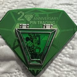 Disney Countdown to The 20th Anniversary of Pin Trading