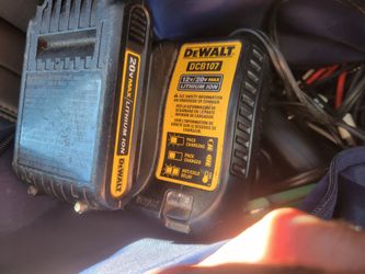 20v dewalt Battery and charger