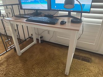 Wood Top Computer Desk with White Metal Frame