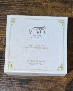 VIVO Per Lei Dead Sea Minerals Facial Peeling The White Collection 50ml NEW Sealed