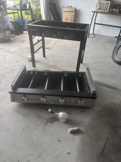 2 Blackstone Stoves