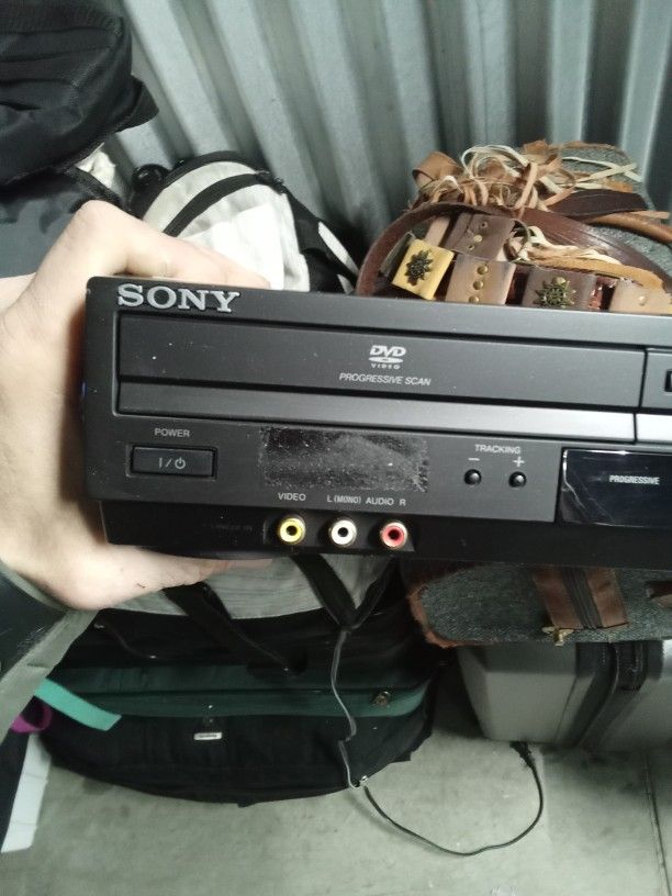 Sony DVD Player / Video Cassette Recorder 