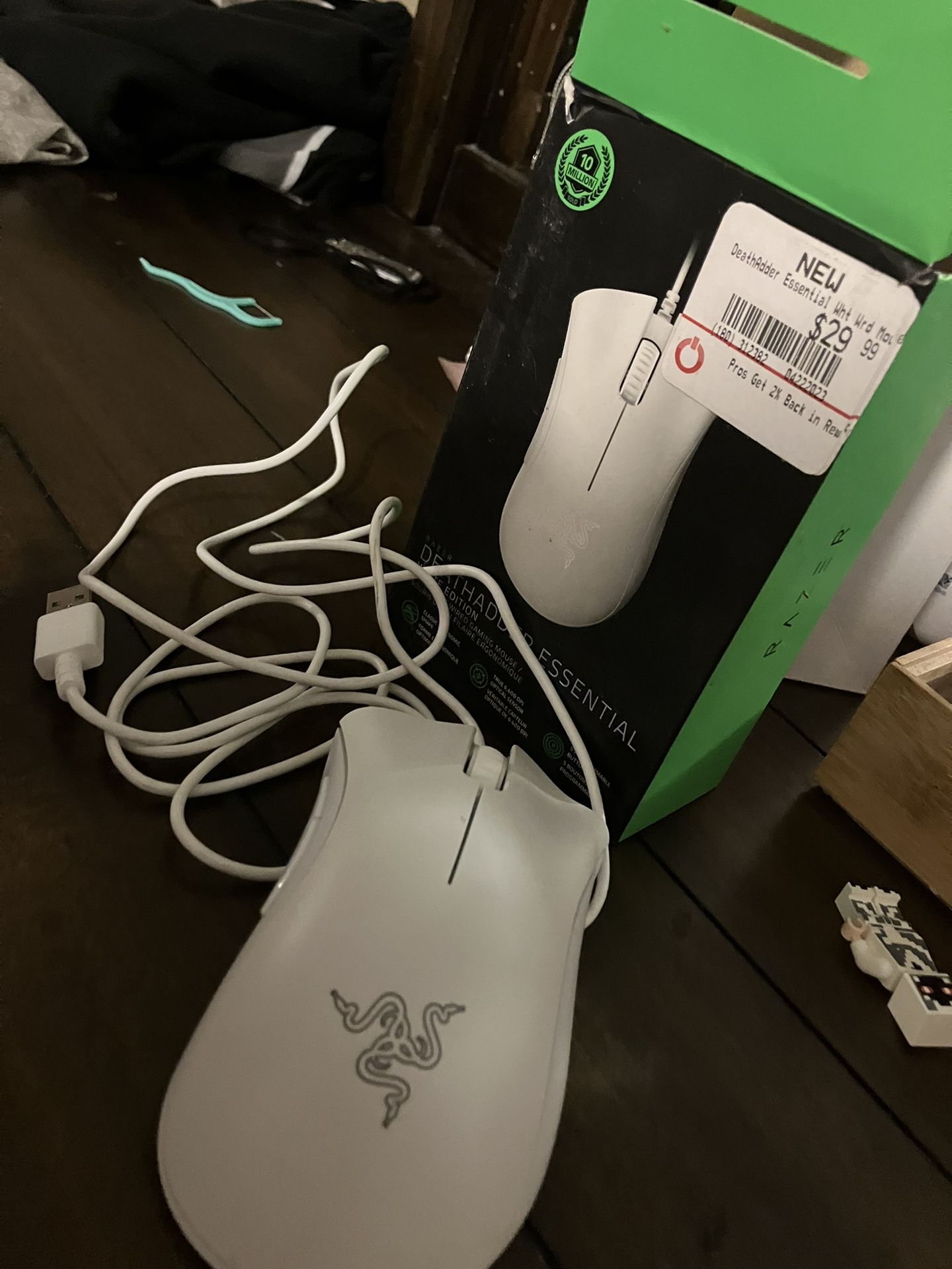 White Razer Mouse