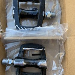 GR9 Pedals