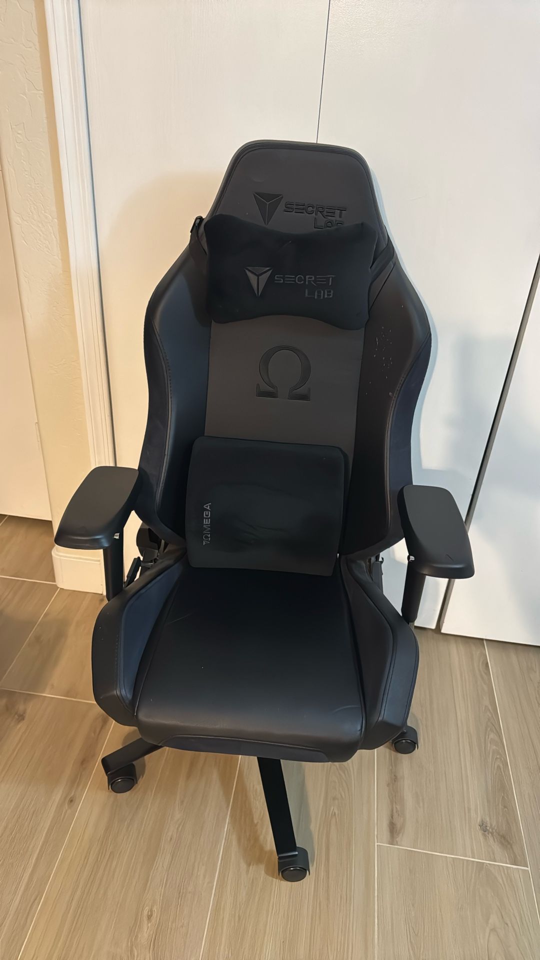 Secret Lab Gaming/Office Chair