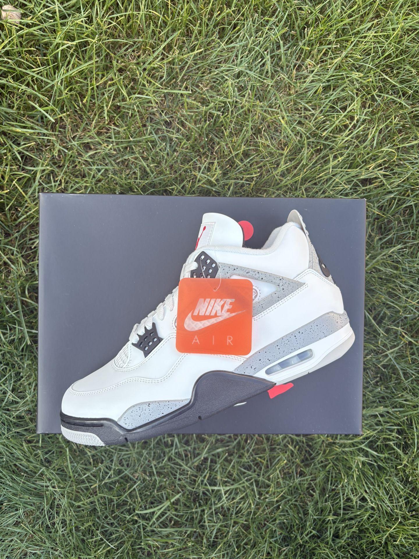 Jordan 4 Retro White Cement