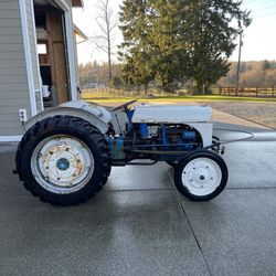 1940’s Ford Tractor