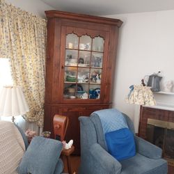 Corner Cabinet