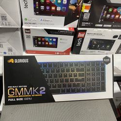  Switch Gaming Keyboard with Hotswappable Switches - Black