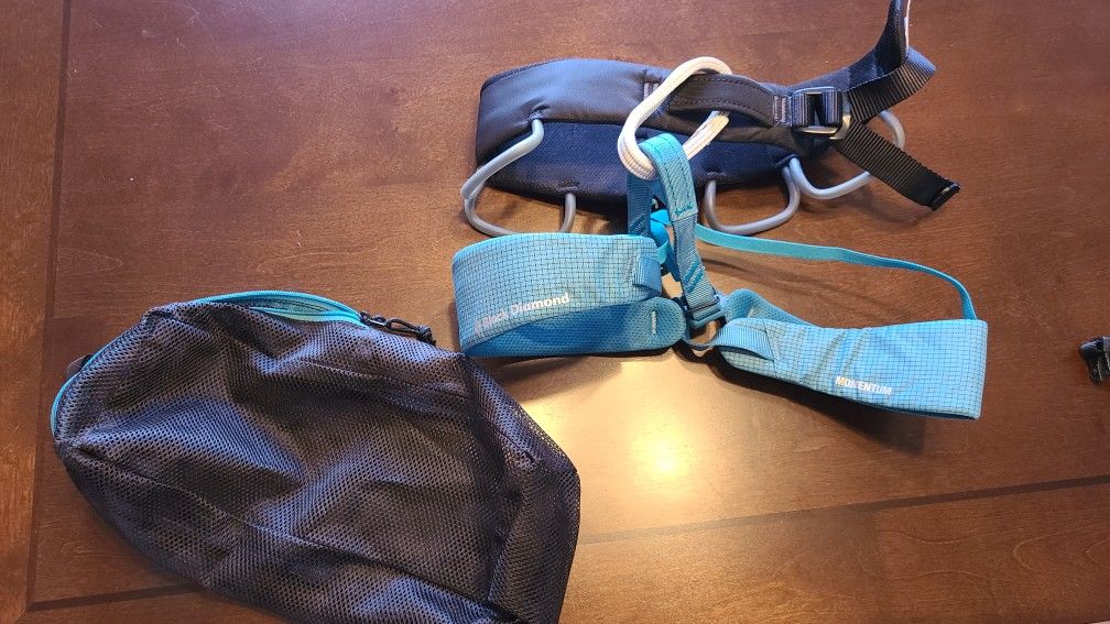 Black Diamond Momentum Climbing Harness XS