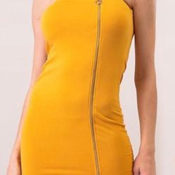 Strapless yellow dress