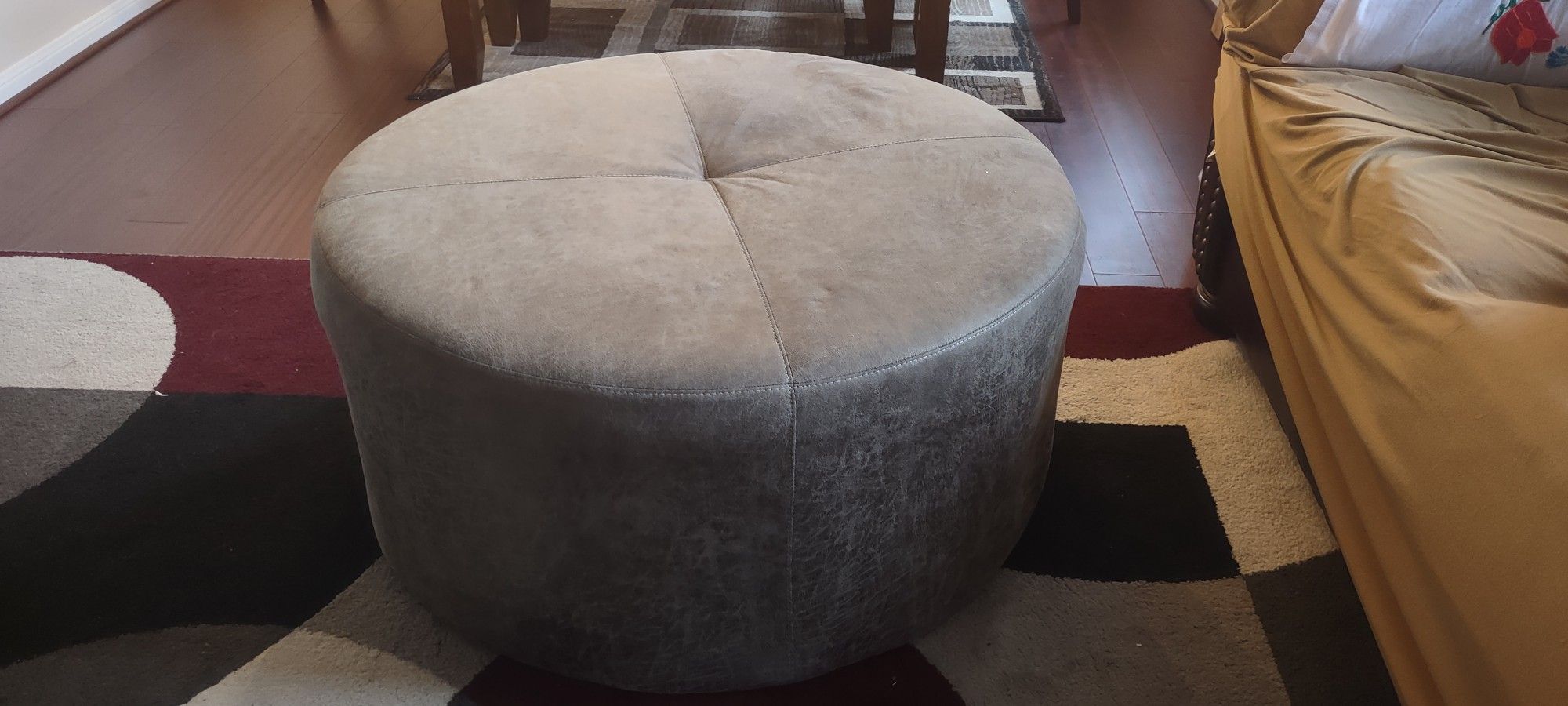 (Oversized) Soft Leather Ottoman  