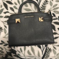 Michael Kohl’s Black Purse 