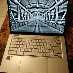 ASUS Chromebook 14" C425  8gb Ram 64 gb eMMC