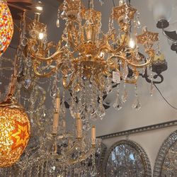 Chandelier 