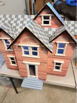 Doll Play House